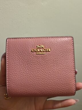 Coach Small Pebbled Leather Wallet in Dusty Pink with Gold Hardware